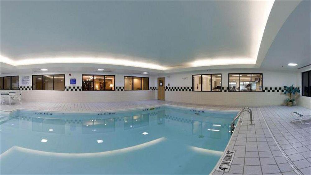Express & Elkhart-south By Ihg Hotel