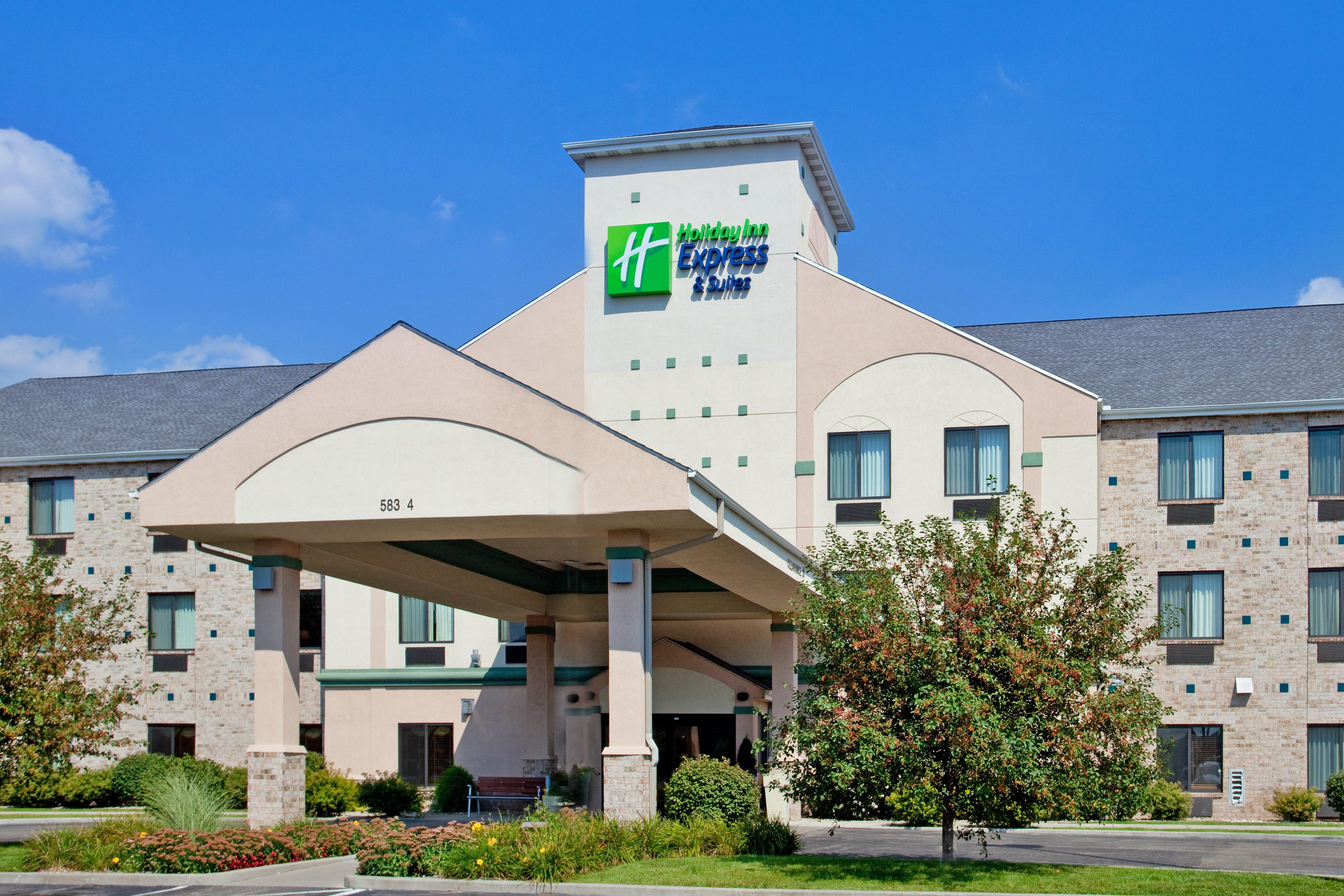 Hotel Express & Elkhart-south By Ihg 2*