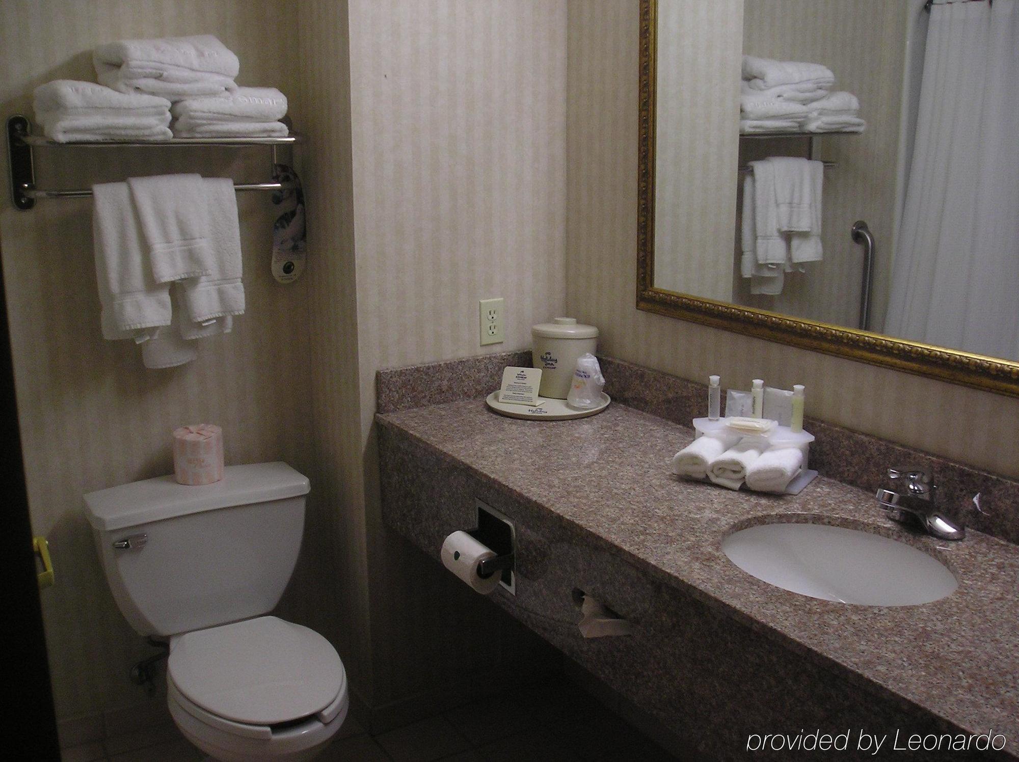 Express & Elkhart-south By Ihg Hotel Elkhart